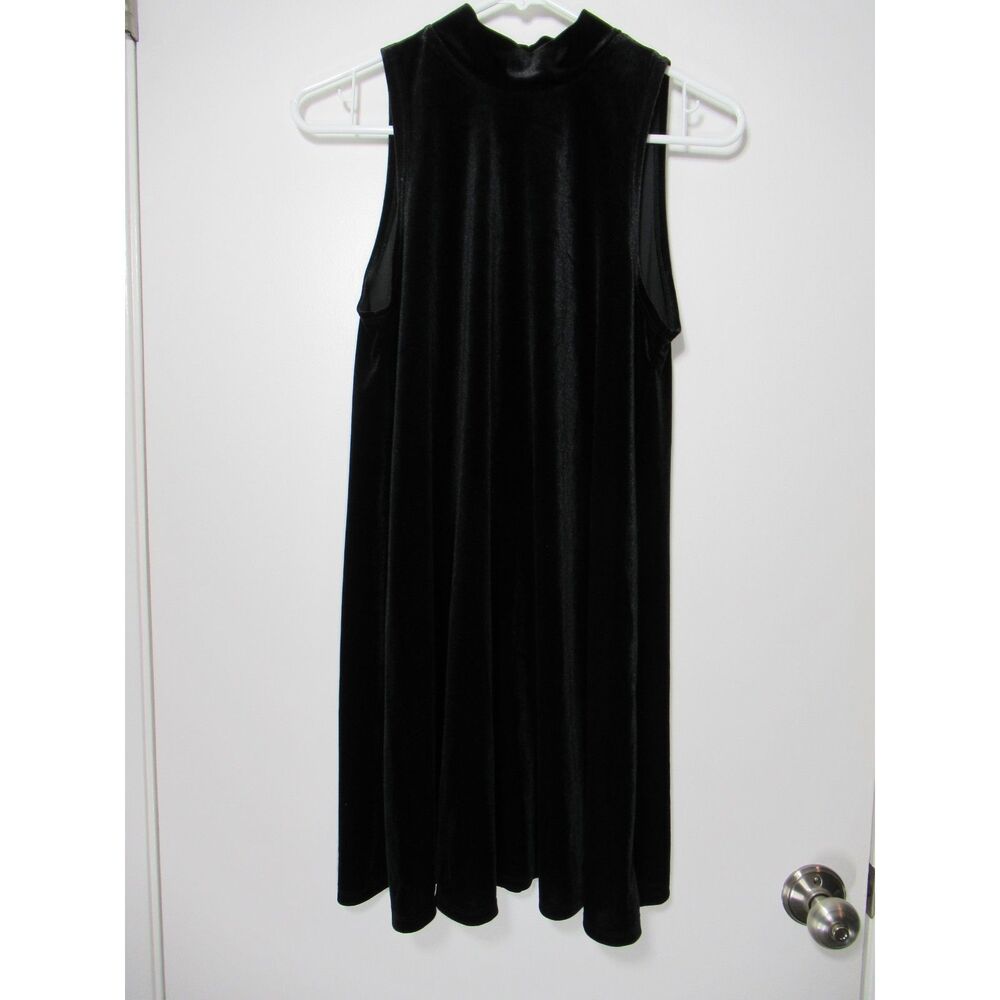 One Clothing Black Velvet Sleeveless Mock Neck Swing Dress Size Medium
